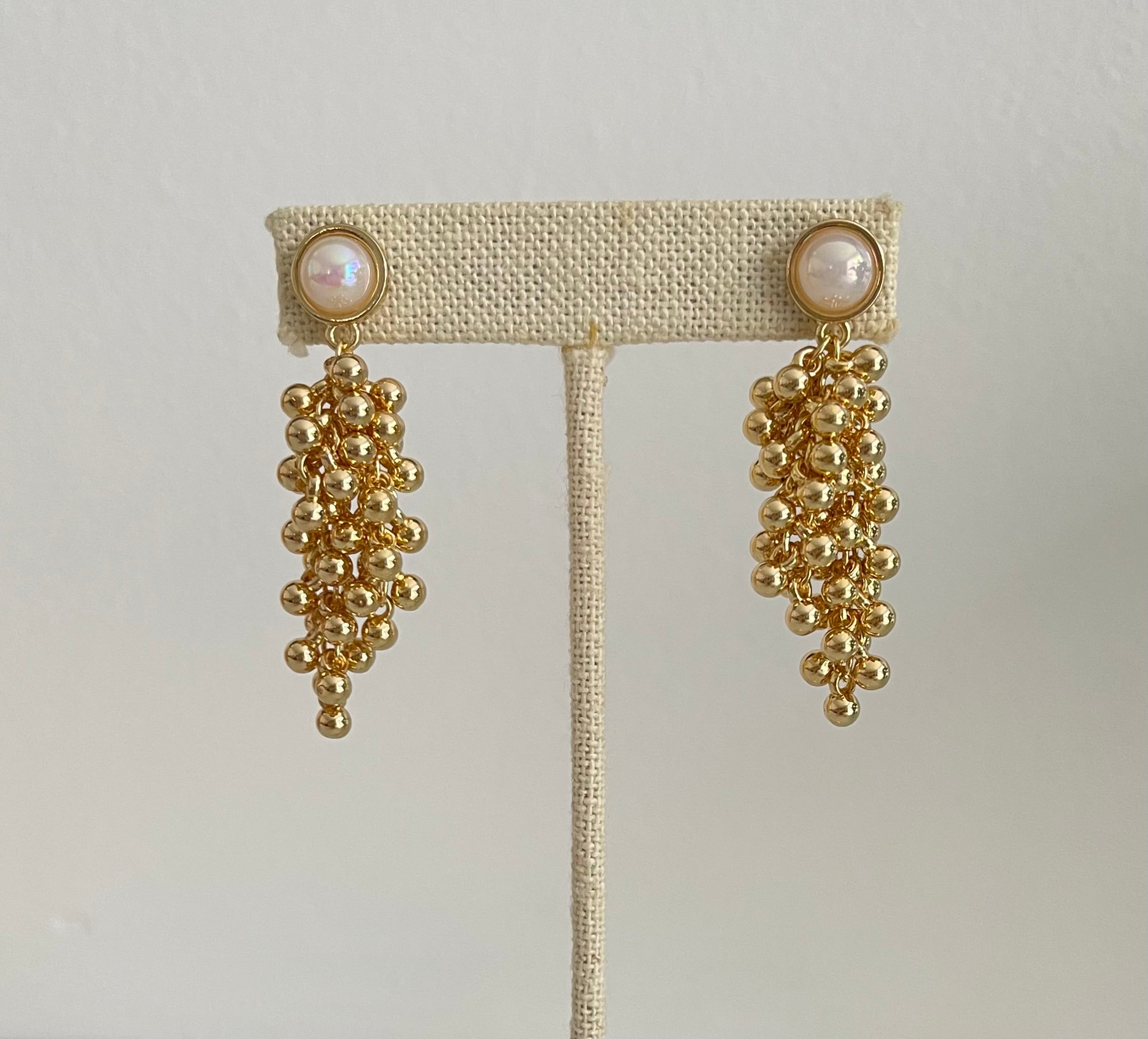 Cluster earrings