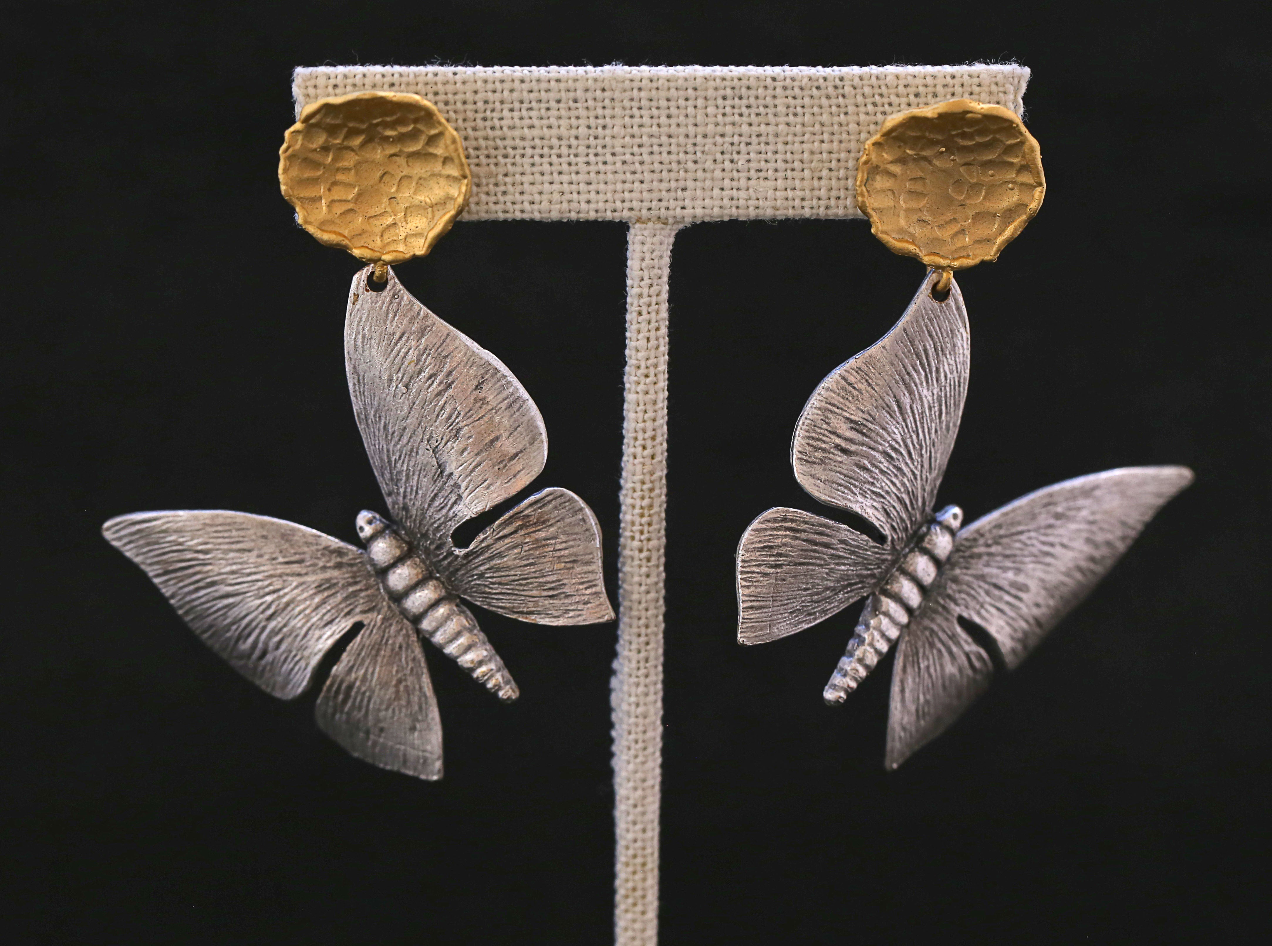 Butterfly Earring with Layer in Gold and Silver