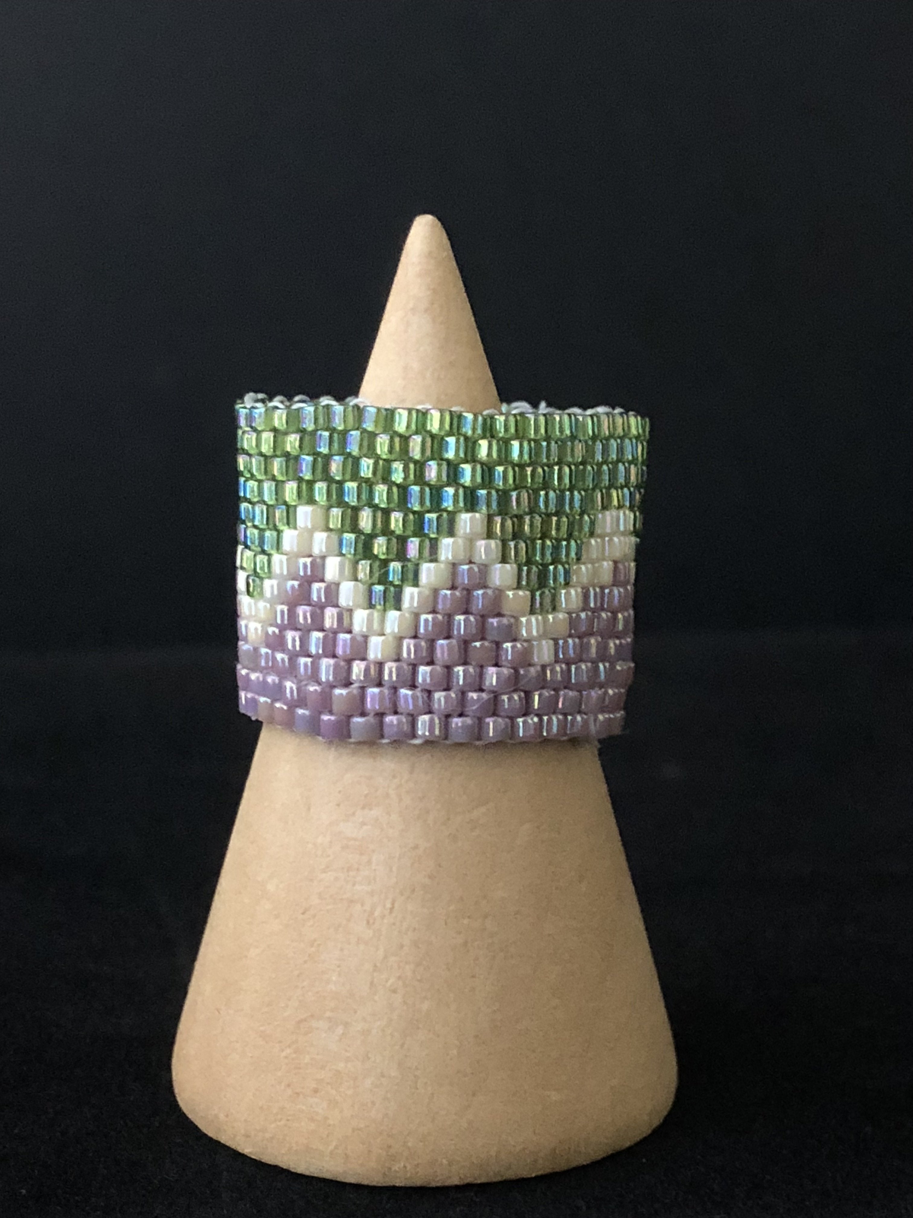 Miyuki ring green purple