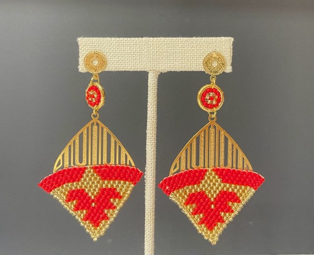 Gold field earrings whit glass bead